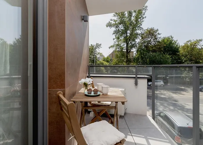 Cracow Bronowicka With Parking By Renters